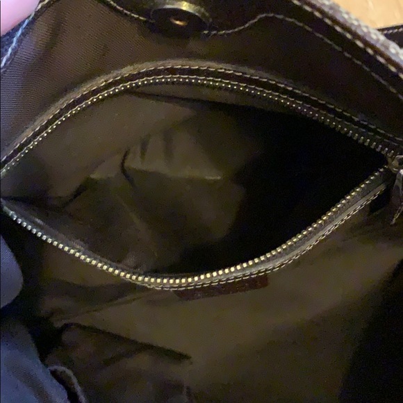 Authentic Gucci Shoulder Bag. OBO - Picture 4 of 16